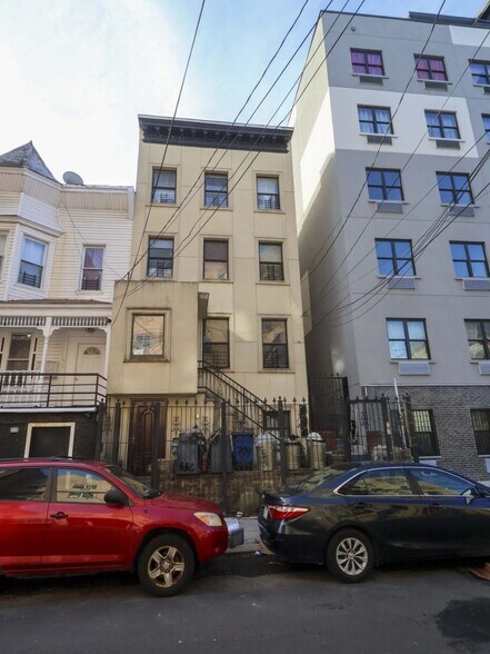 More Photos Of 794 Fairmount Pl, Bronx Apartments For Sale