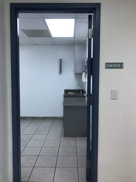 More Photos Of 1310 W St Marys Rd, Tucson Medical For Lease