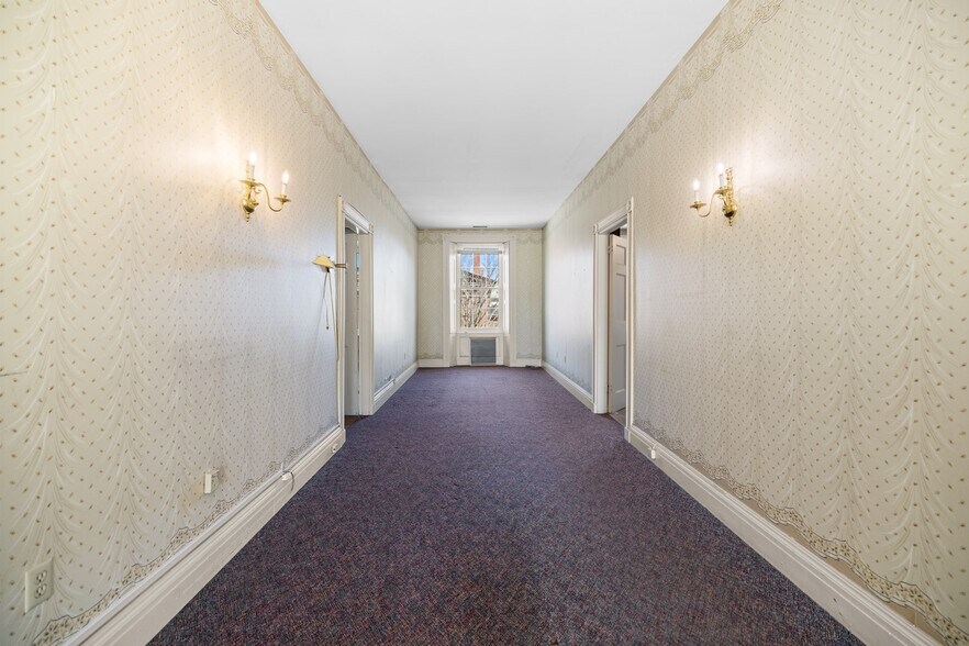 More Photos Of 30-32 William St, New Bedford Office For Sale