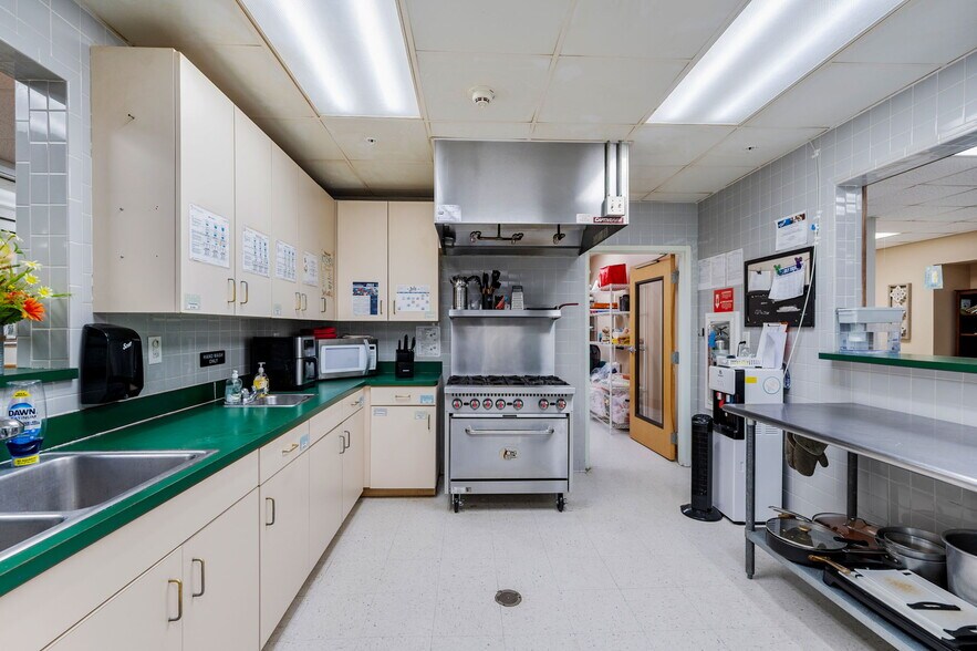 More Photos Of 10002 Camino Bandera, San Antonio Daycare Center For Sale