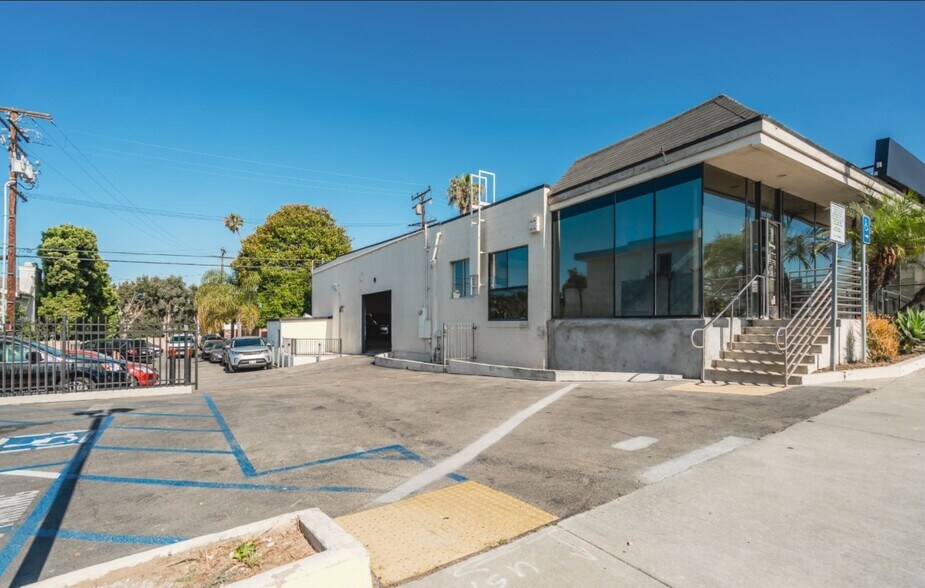 More Photos Of 2301 N Sepulveda Blvd, Manhattan Beach Auto Repair For Lease