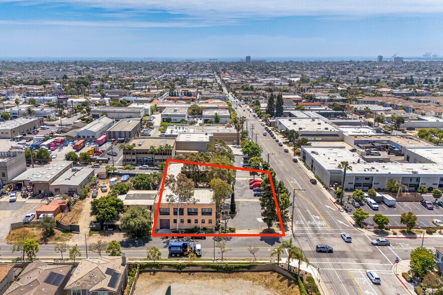 More Photos Of 1982-1984 Obispo Ave, Signal Hill Office For Lease