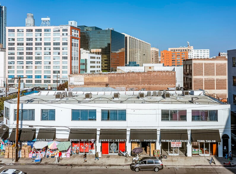 More Photos Of 1048-1050 S Los Angeles St, Los Angeles Storefront Retail Office For Sale