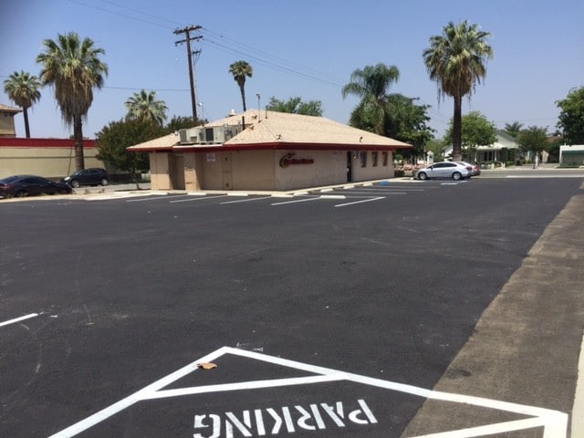More Photos Of 9696 Magnolia Ave, Riverside Restaurant For Lease