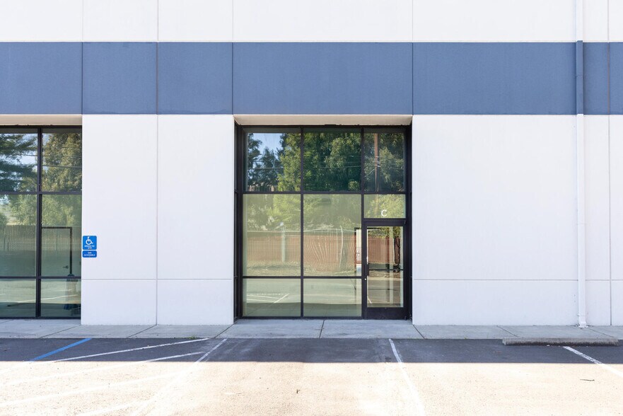 More Photos Of 164 Camino Oruga, Napa Warehouse For Lease