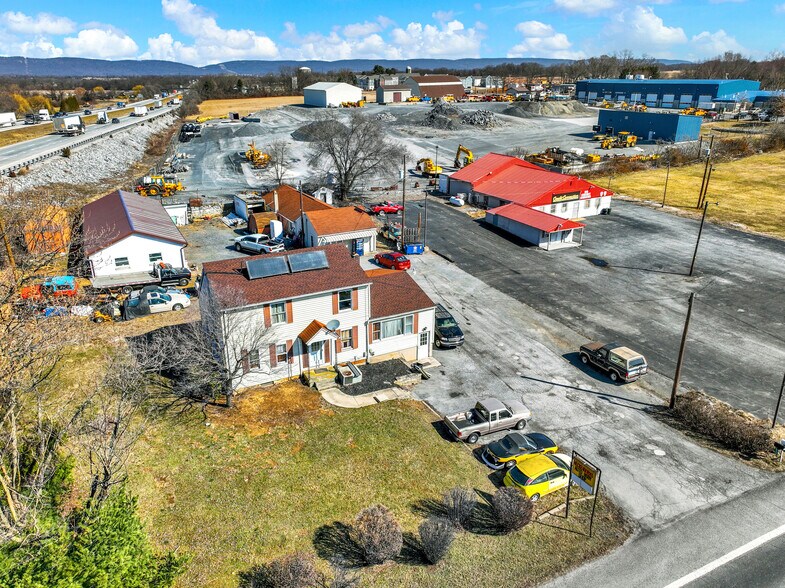 More Photos Of 1836 W Trindle Rd, Carlisle Storefront For Sale