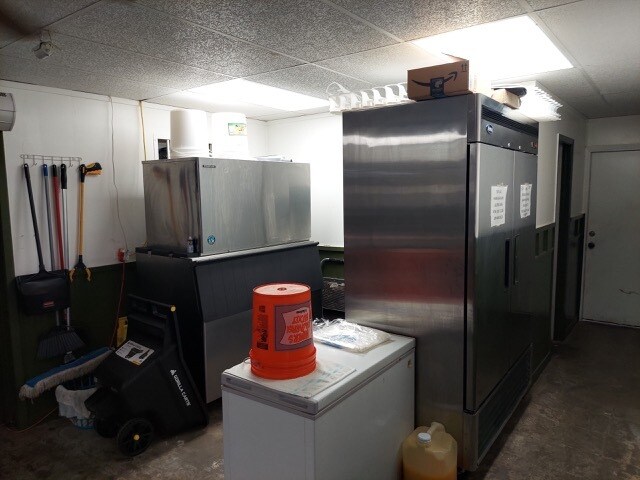 More Photos Of 18698 FM 1751, Bronson Freestanding For Sale