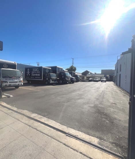 More Photos Of 1022-1024 W Burbank Blvd, Burbank Auto Repair For Sale