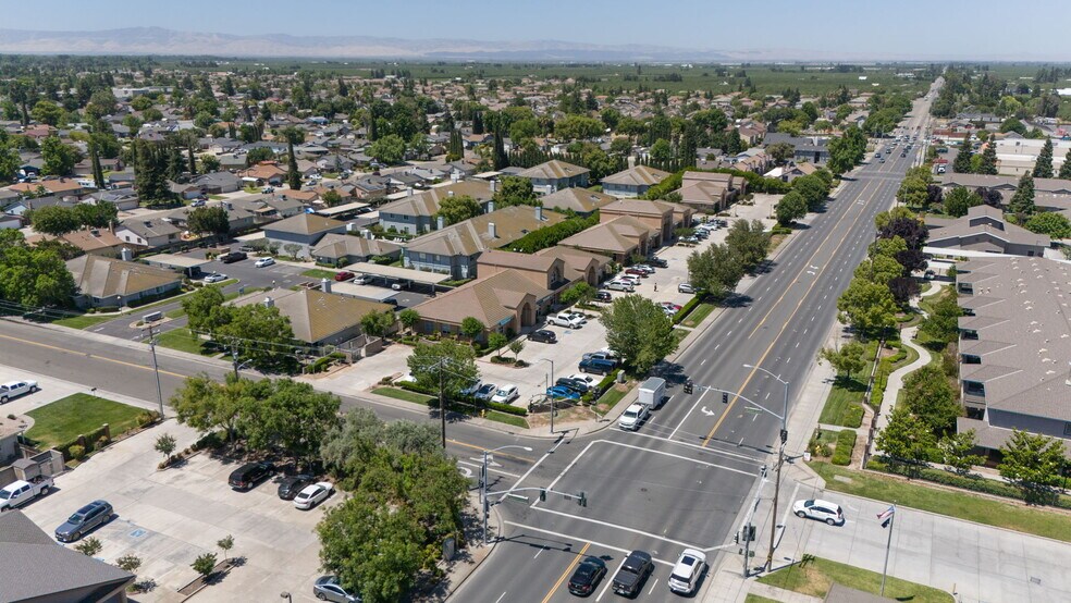 More Photos Of 1444 W Main St, Ripon Medical For Sale