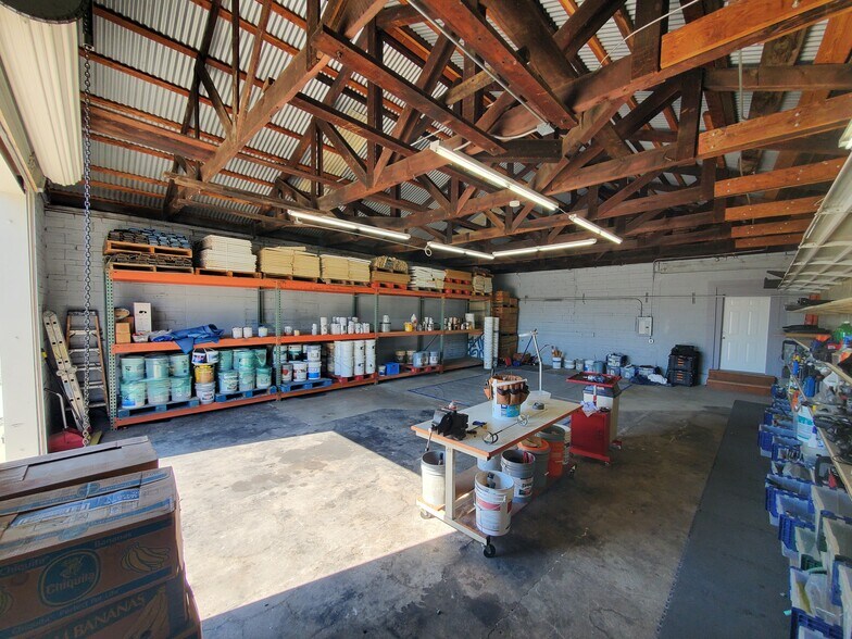 More Photos Of 14165 Market St, Walnut Grove Showroom For Sale