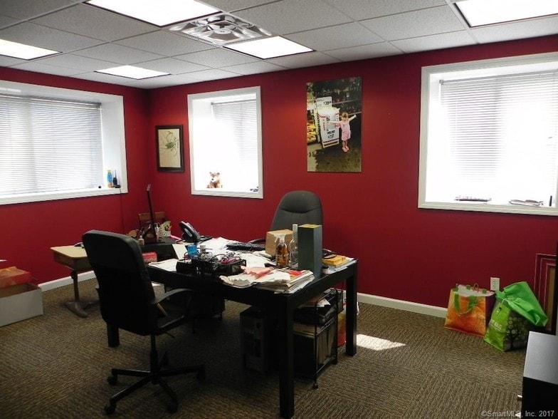 More Photos Of 8 Route 80, Killingworth Warehouse For Lease