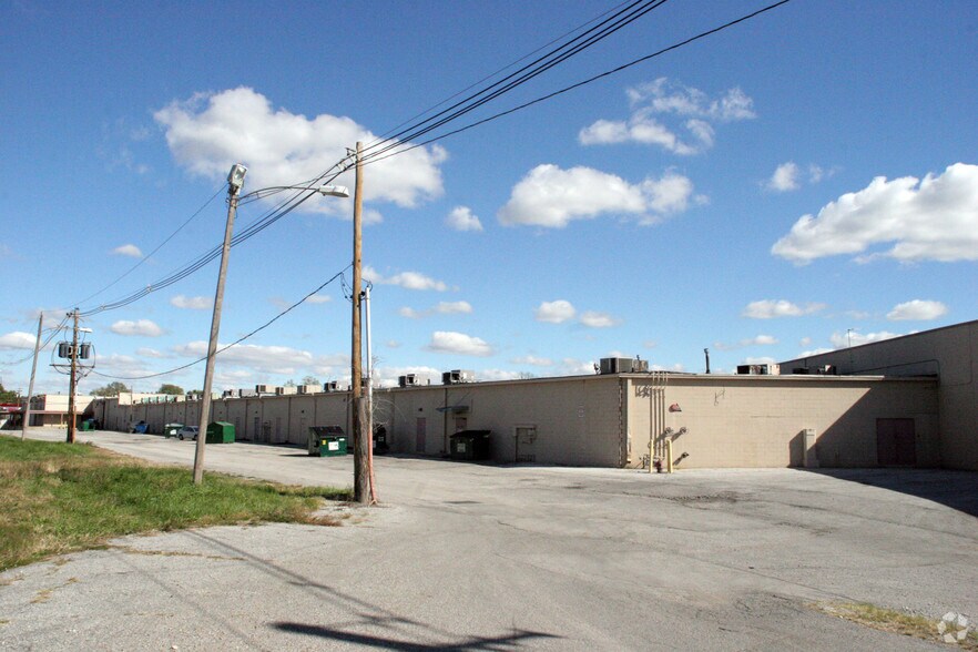 More Photos Of 3801-3995 Nameoki Rd, Granite City Storefront For Sale