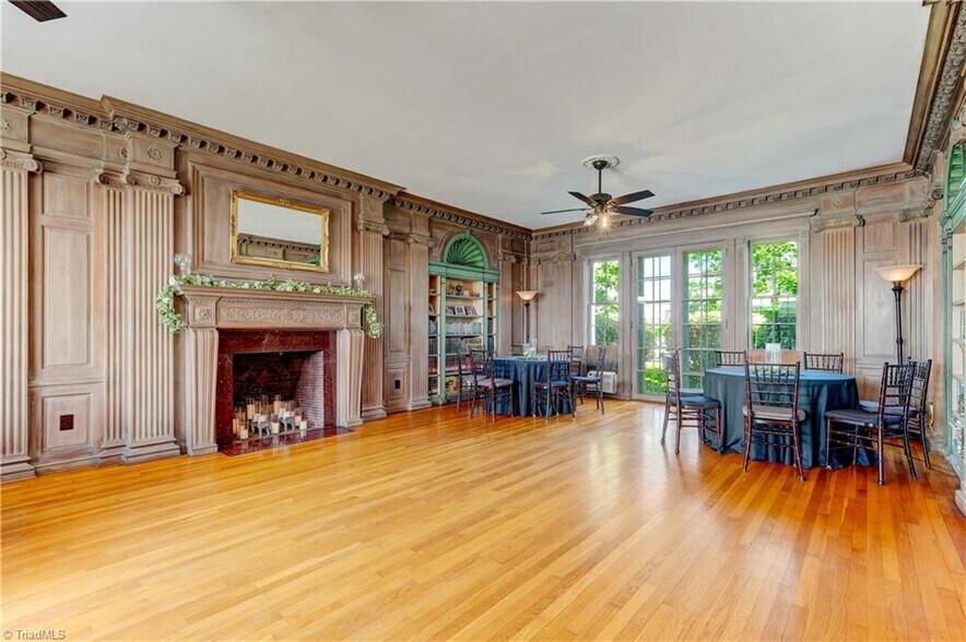 More Photos Of 17 E Main St, Thomasville Storefront Retail Office For Sale