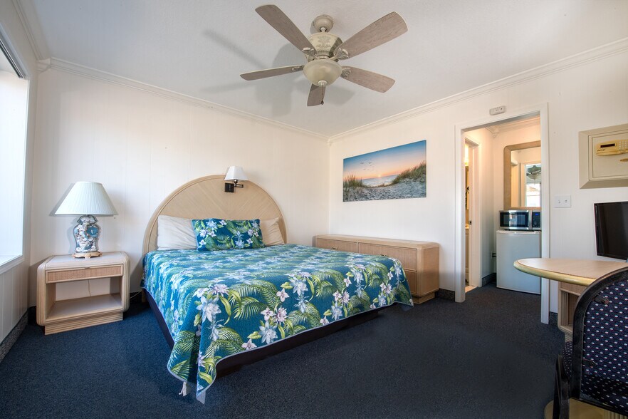 More Photos Of 53 Hancock Ave, Seaside Heights Hotel For Sale