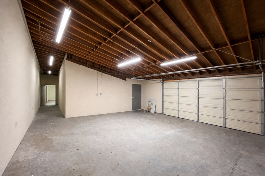 More Photos Of 1287 W 2nd St, Pomona Industrial For Lease