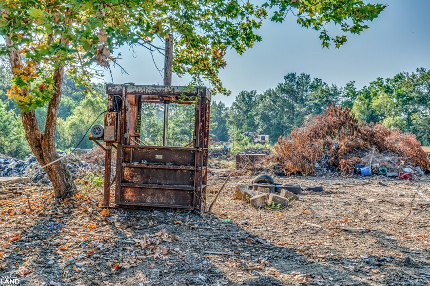 More Photos Of 3357 Ellisville Blvd, Laurel Land For Sale