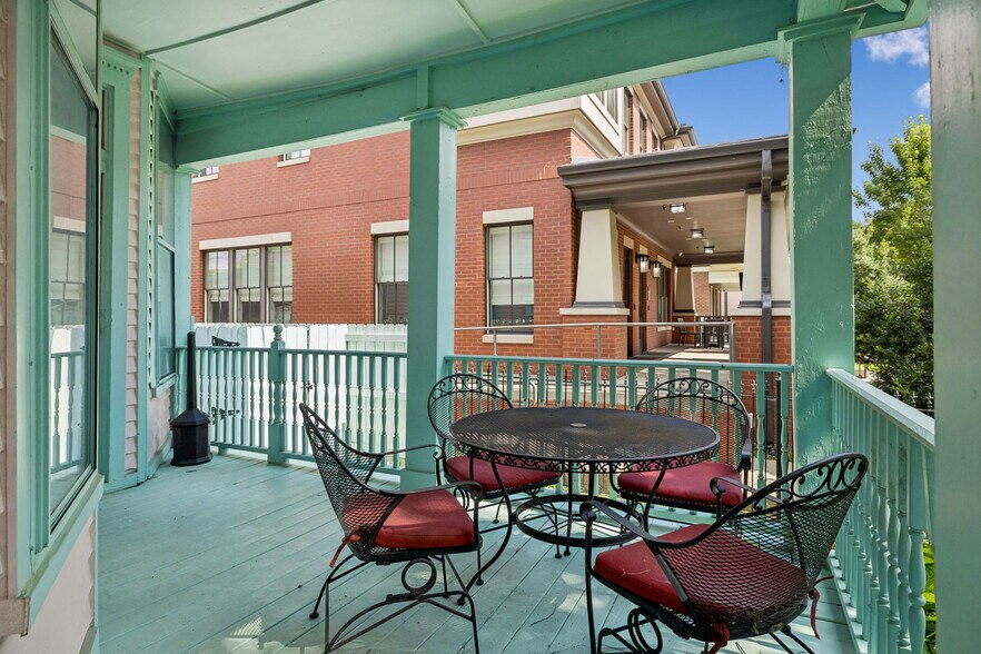 More Photos Of 206 S 11th St, Nashville Office For Sale