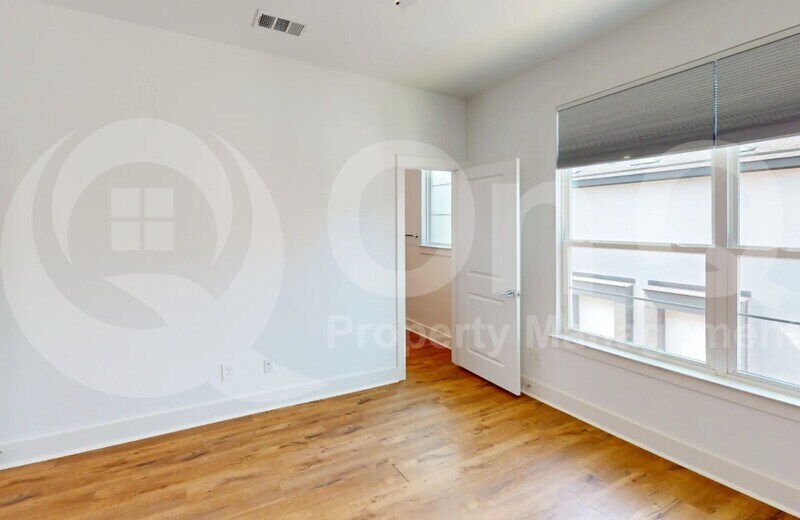 More Photos Of 13325 Bee St, Farmers Branch Apartments For Sale