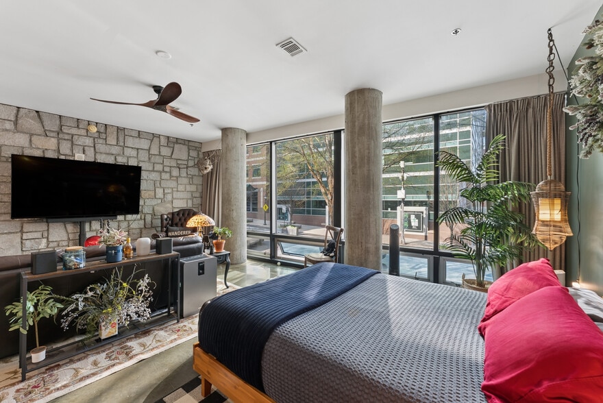 More Photos Of 845 Spring St NW, Atlanta Apartments For Sale