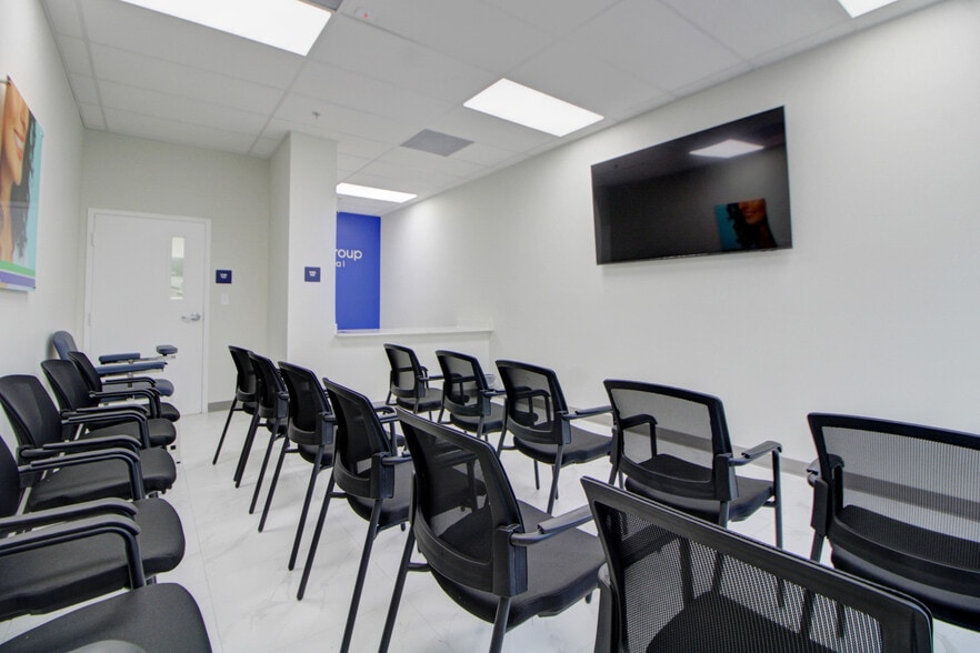 More Photos Of 304 N Krome Ave, Homestead Medical For Lease