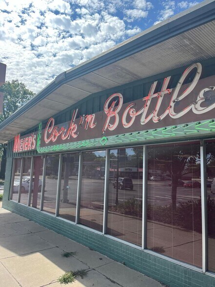 More Photos Of 1244 South St, Lincoln General Retail For Sale