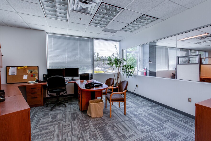 More Photos Of 5630 Ward Rd, Arvada Flex For Sale