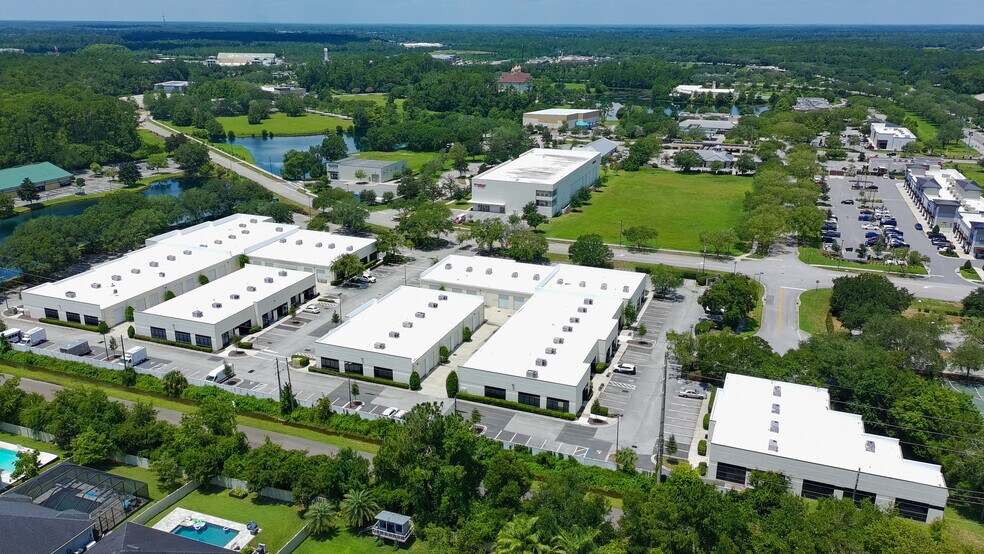 More Photos Of 280 Business Park Cir, Saint Augustine Light Distribution For Lease
