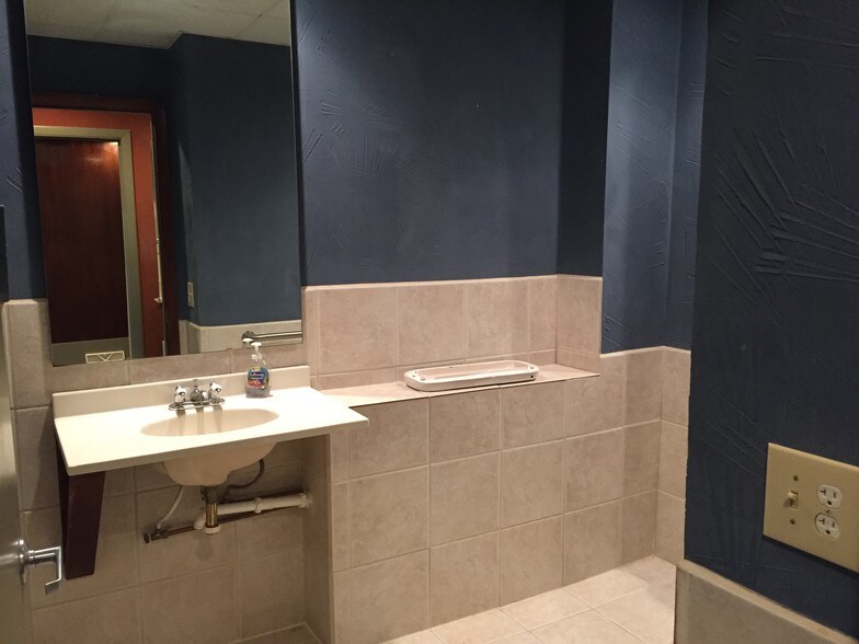 More Photos Of 109-111 E Milwaukee St, Jefferson Storefront Retail Residential For Sale