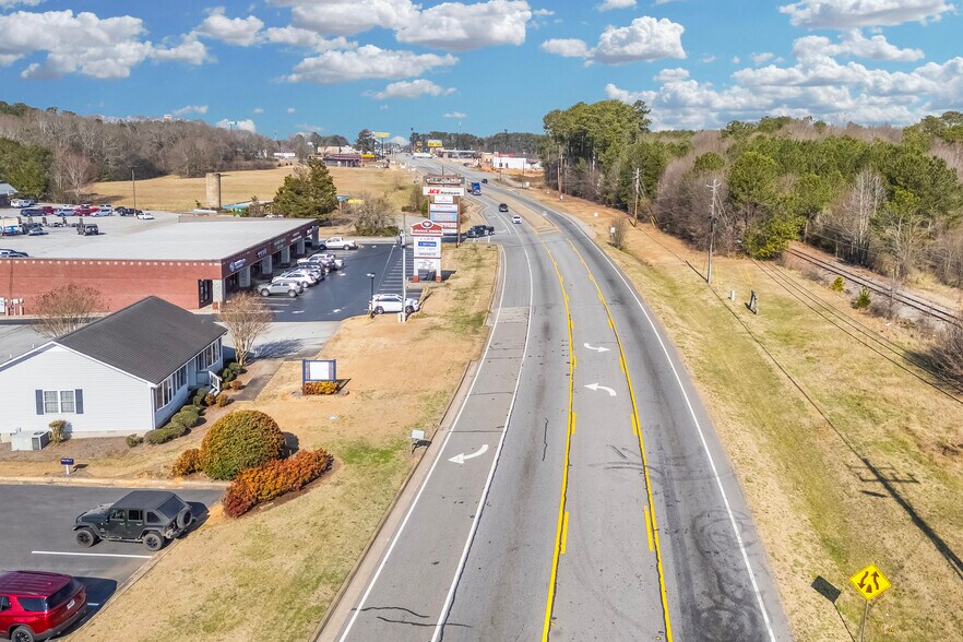 More Photos Of 13325 Jones St, Lavonia Office For Sale