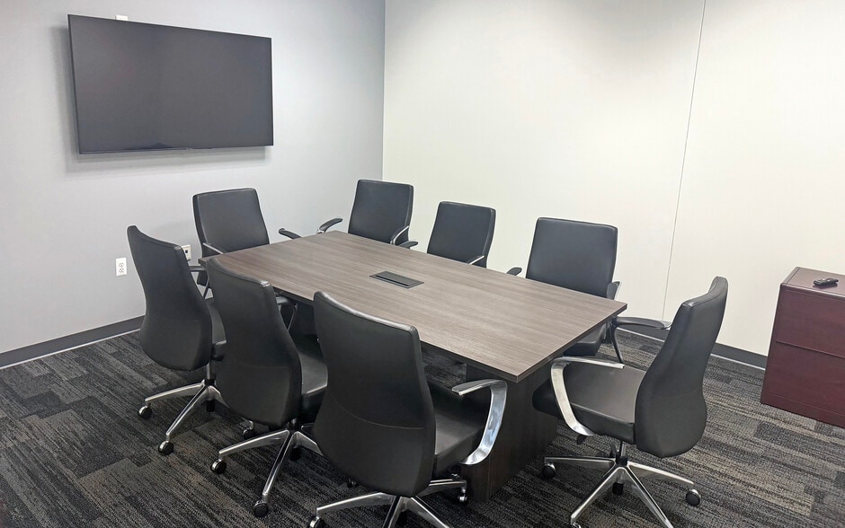 More Photos Of 27501 Hildebrandt Rd, Romulus Distribution For Lease