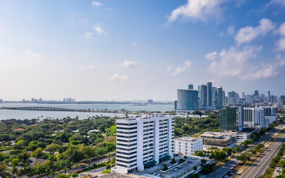 More Photos Of 4770 Biscayne Blvd, Miami Office For Sale