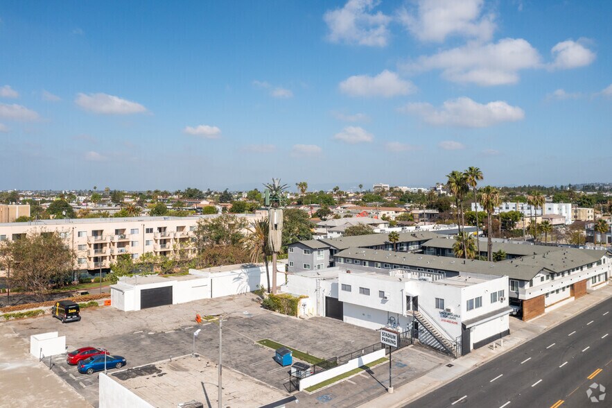 More Photos Of 923 S Prairie Ave, Inglewood Warehouse For Lease