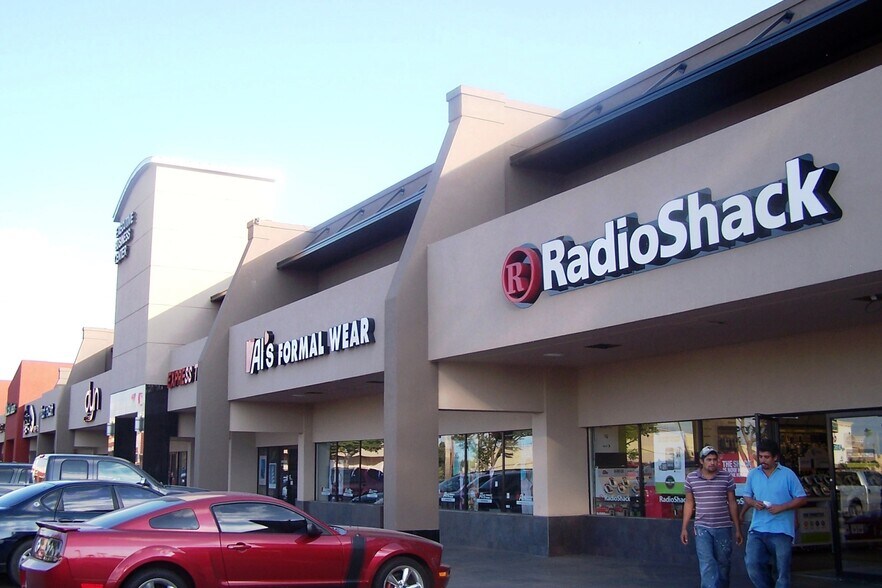 Primary Photo Of 1001 S 10th St, McAllen Unknown For Lease