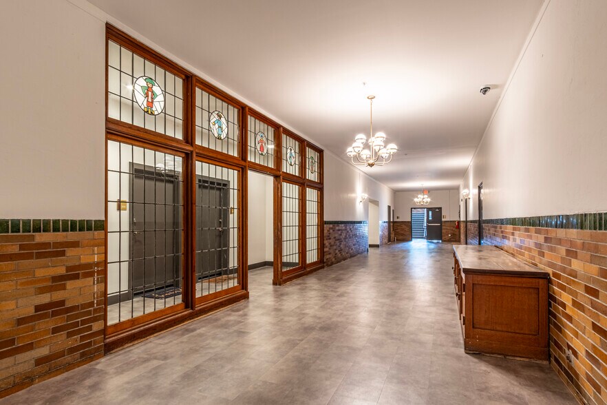 More Photos Of 7135 Canterbury Ave, Saint Louis Apartments For Sale