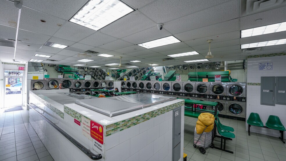 More Photos Of 318 Knickerbocker Ave, Brooklyn Apartments For Sale