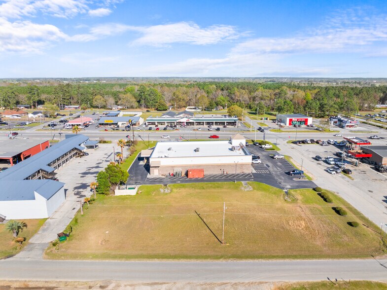 More Photos Of 730 S Lewis St, Metter Drugstore For Sale