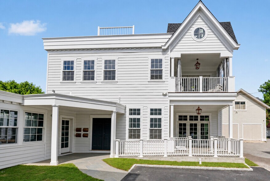 More Photos Of 63 Church St, Greenwich Apartments For Sale