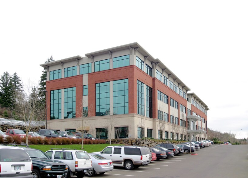 More Photos Of 1800 Blankenship Rd, West Linn Unknown For Lease