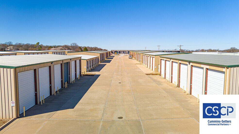 More Photos Of 3335 US-81 Hwy, Duncan Self Storage For Sale