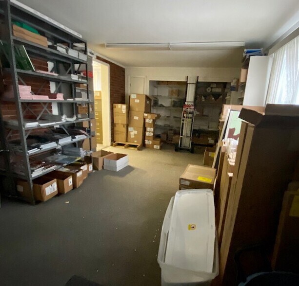 More Photos Of 125 W Seneca St, Manlius Office For Lease