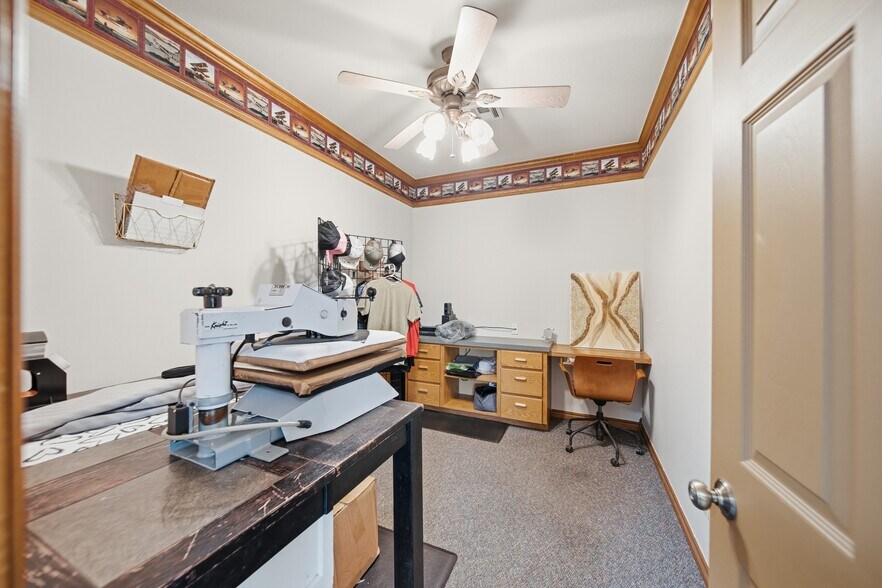 More Photos Of 514 E Will Rogers Blvd, Claremore Office For Sale