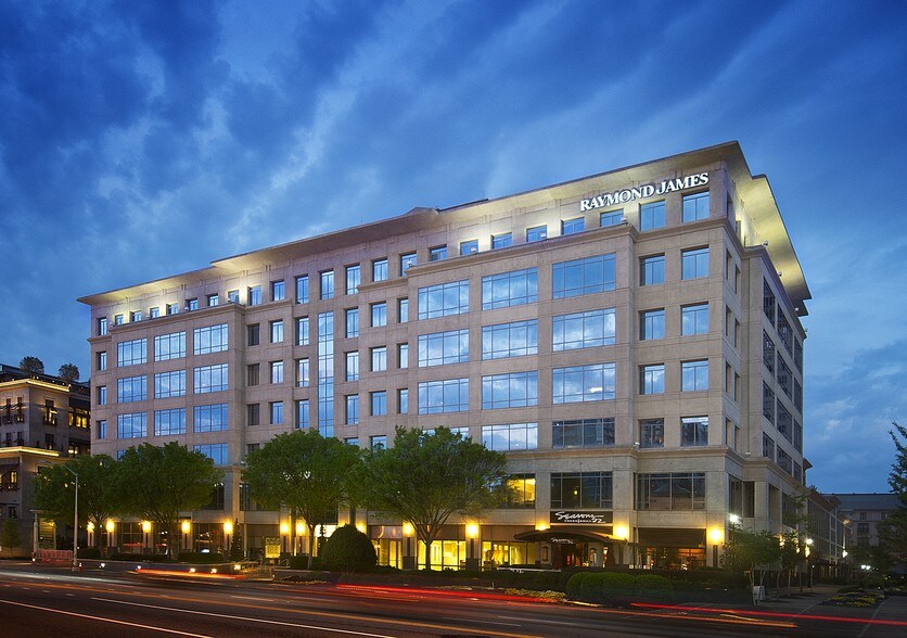 More Photos Of 3060 Peachtree Rd NW, Atlanta Unknown For Lease