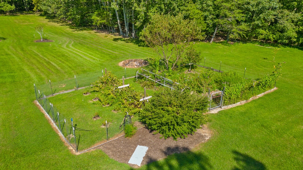 More Photos Of 3872 Brayton Mountain Rd, Graysville Skilled Nursing Facility For Sale