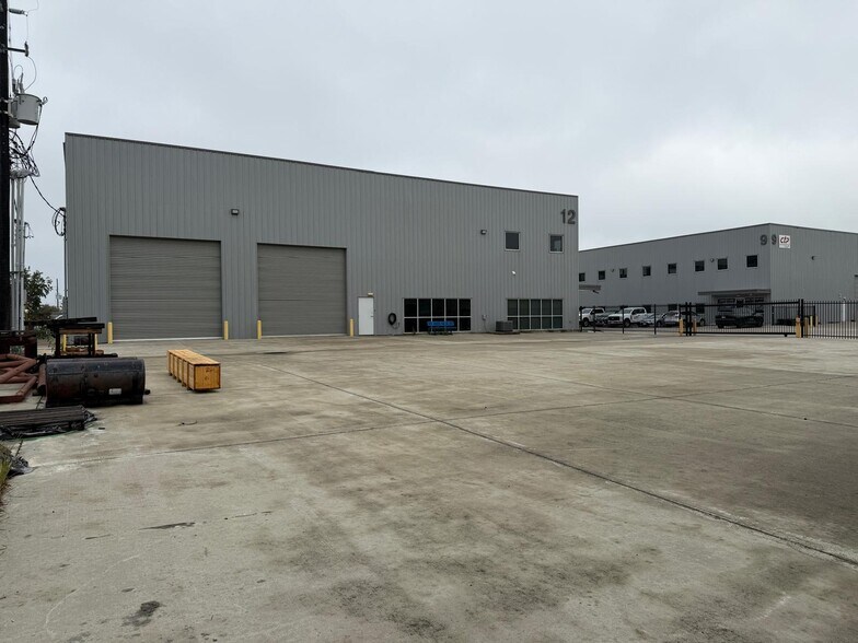 More Photos Of 11755 W Little York Rd, Houston Unknown For Lease