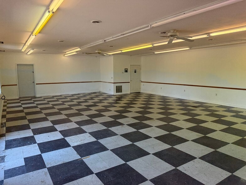 More Photos Of 634 Old Liverpool Rd, Liverpool Office For Lease