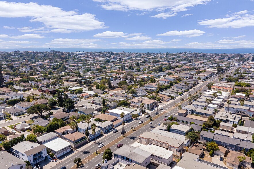 More Photos Of 1436 Manhattan Beach Blvd, Manhattan Beach Multifamily For Sale