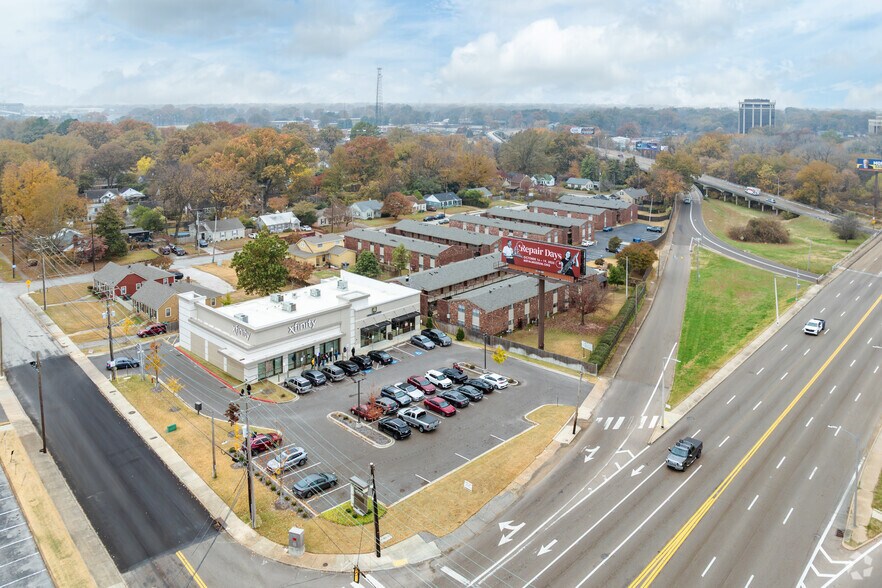 More Photos Of 2847 Poplar Ave, Memphis Storefront Retail Office For Sale