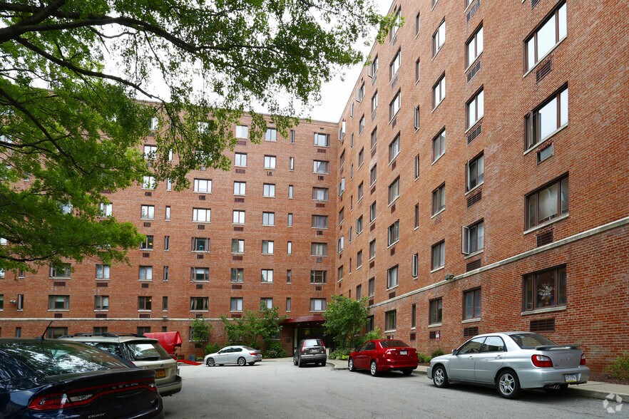 More Photos Of 401 Shady Ave, Pittsburgh Apartments For Lease