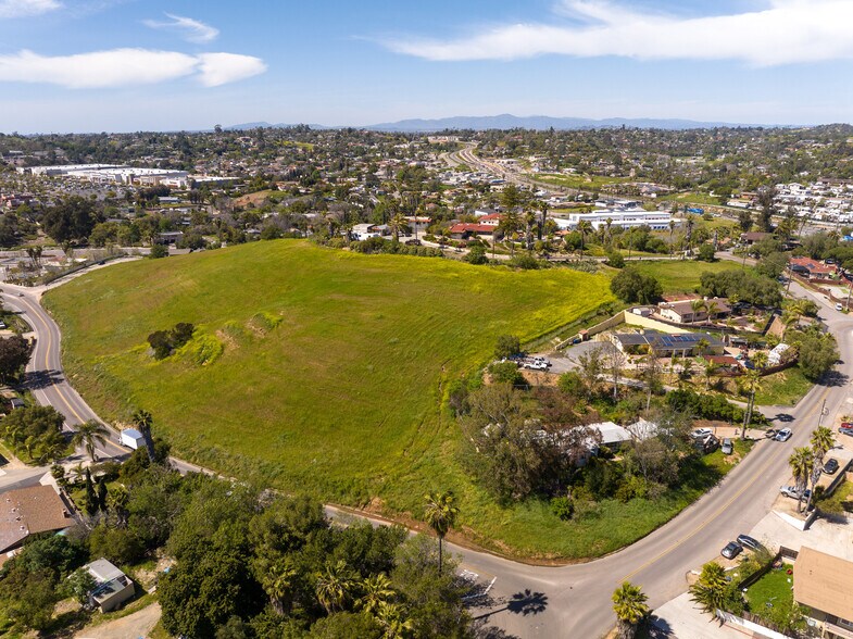 More Photos Of 0 Primrose Ave, Vista Land For Sale