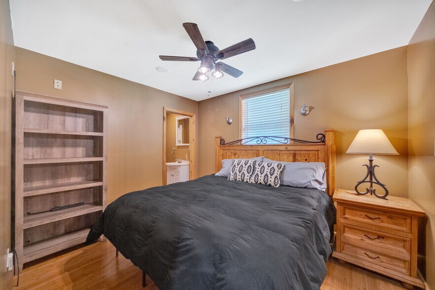More Photos Of 5340 US-321, Butler Specialty For Sale